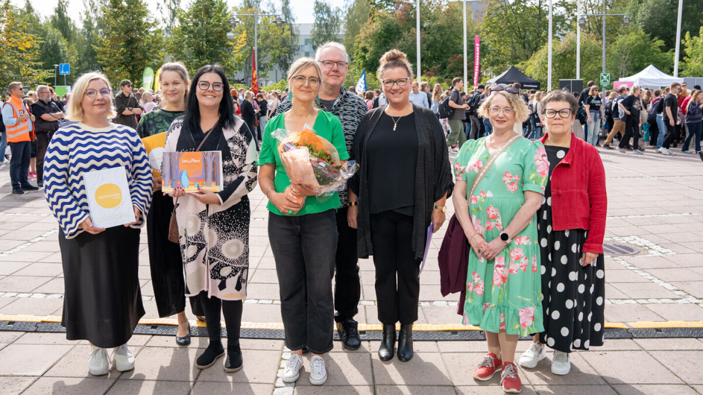 Avajaiskarnevaalit 2024 vuoden kieliteko